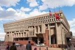 Boston_City_Hall_exterior_02.jpg